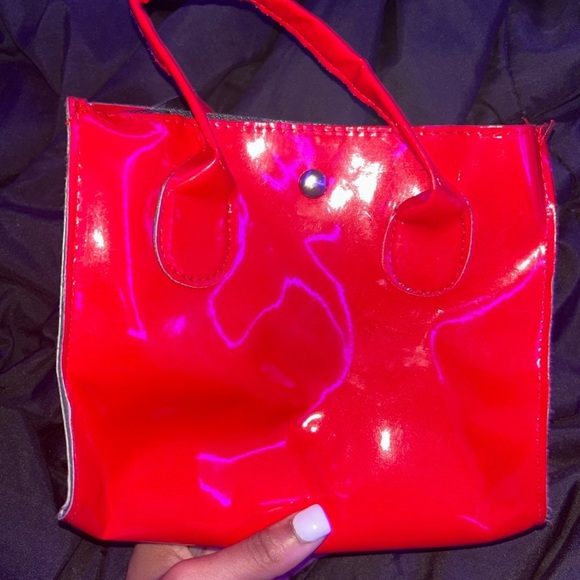 Red handbag - Picture 2 of 2